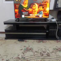 تلویزیون 42اینچ سالم با میز