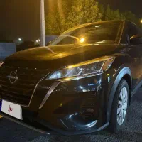 نیسان کیکس با پلاک