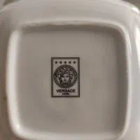 سرویس غذاخوری کودک مارک ورساچه وغیره...|اسباب و اثاث بچه|برخوار, |دیوار