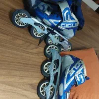 کفش اسکیت .چرخ ژله ای .|دوچرخه، اسکیت، اسکوتر|گنبد کاووس, |دیوار