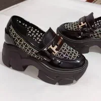 کفش زنانه چرم ورنی لژدار نگینی ۳۸