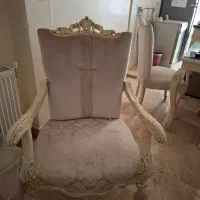 ست مبل کلاسیک و میز ناهارخوری ۶ نفره بسیار تمیز|مبلمان خانگی و میز عسلی|تهران, دردشت|دیوار
