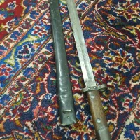 یک عدد چاقوی شکاری قدیمی ودکوری قدمتدار سالم