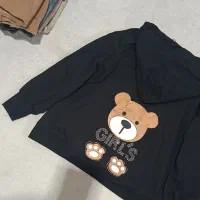 تعدادی لباس زنانه و مردانه