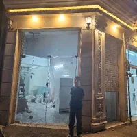 مغازه-تجاری-بر-خیابان-دروازه-ری-نوساز