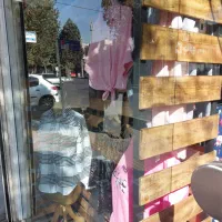 فروش ویترین مغازه در حد نو|فروشگاه و مغازه|اسلام‌شهر, شهرک مفیدی|دیوار