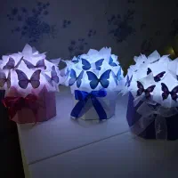 بوکت گُل پروانه و لیلیوم و نوبهار (روز پرستار)|گل مصنوعی|کرمانشاه, |دیوار