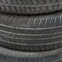 سه حلقه لاستیک یزد سالم 2 عدد 205 1عدد 185