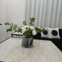 گل و گلدان نو