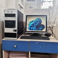 یک عدد کامپیوتر به تمام امکانات