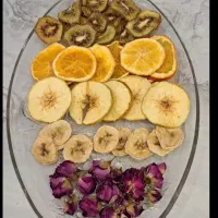میوه خشک و گل محمدی خشک