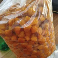آلو بخارا نیشابوری