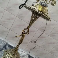 تلفن و میز برنجی