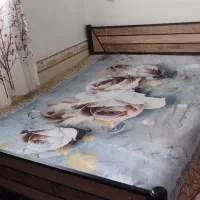 تخت خواب دو نفره سالم و تمیز