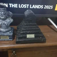 مجسمه|کلکسیون اشیاء عتیقه|بندر امام خمینی, |دیوار