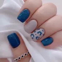 دستیار ناخن