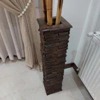 گلدان چوبی و نی
