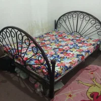 تخت فلزی دونفره