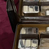 ست لوازم ارایشی انگلیسی بسیار قدیمی|کلکسیون اشیاء عتیقه|چمستان, |دیوار