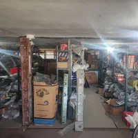 فروشنده لوازم یدکی خودرو