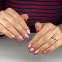 کاشت ناخن حرفه ای