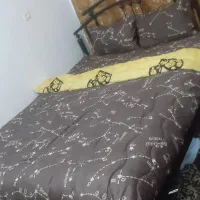 تخت دو نفره فرفورژه همراه با میز آرایش