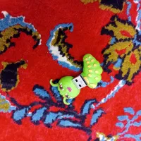 فلش 8 گیگ|لوازم جانبی موبایل و تبلت|اسدآباد, |دیوار