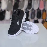 انواع کفش اسکچرز مردانه و زنانه|کیف، کفش، کمربند|اصفهان, تخت فولاد|دیوار