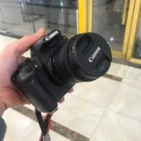 دوربین کانون canon 700D