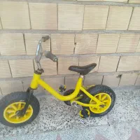 دوتا دوچرخه به فروش میرسد