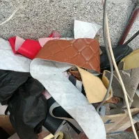 مقداری سرقیچی چرم مصنوعی وپارچه سرقیچی