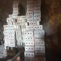 اجر۳سوراخ و۱۰سوراخ باوزن ۱۸۰۰کیلو بدون کرایه