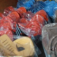 صندلی پلاستیکی طرح 6 خط پایه فلزی|صندلی و نیمکت|اهواز, ناحیه صنعتی کارون|دیوار