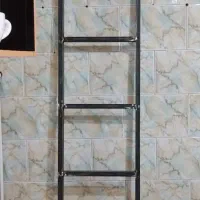 نردبان آهنی  دو متری در7 پله کاملا نو