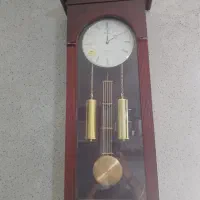 ساعت دیواری چوبی
