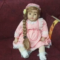 عروسک|اسباب‌‌بازی|قم, صفائیه|دیوار