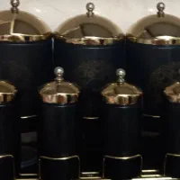 جای ادویه جات تمیز هست