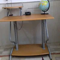 میز کامپیوتر منتاژی در حد نو