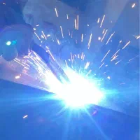 کارگر ماهر و نیمه ماهر