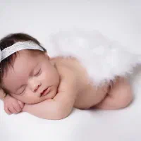 عکاسی تخصصی نوزاد در منزل
