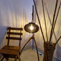 کنارسالنی سنجاقک|چراغ خواب و آباژور|اصفهان, مصلی|دیوار