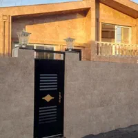 ویلا نوساز ۲۰۰ متری ،شخصی ساز ،مدارک کامل