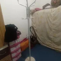 آویز ایستاده