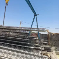 به شش نفر آرماتوربند وسیم زن جهت کاردر فولاد بافق