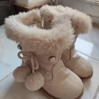 لباس یلدایی نو و پوتین بچگانه سایز26|کفش و لباس بچه|شاهین‌شهر, شهرک سایت|دیوار