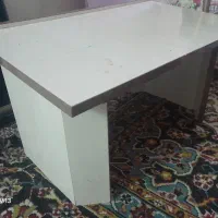 میز مطالعه. ۴۰۰