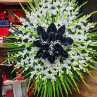 تاج گل مراسم ترحیم|گل و گیاه طبیعی|اصفهان, بهارستان (مخابرات)|دیوار