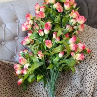 گل مصنوعی خیلی خوش رنگ