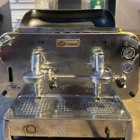قهوه ساز ماشین اسپرسو ساز ایتالیا کافه کافیشاپ