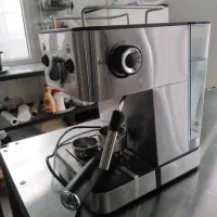 قهوه ساز نیمه صنعتی نوا در حد نو